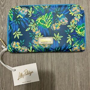 Lilly Pulitzer Vibrant Blue and Green Floral Wallet